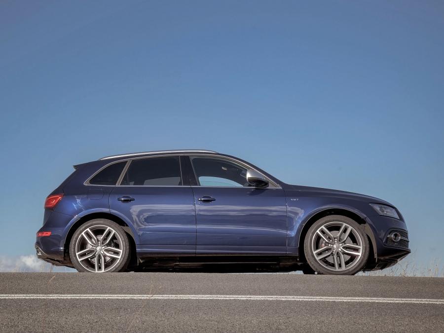  Audi SQ5 TDI (8R) 2013 года  (AU) (фото 8 из 22)